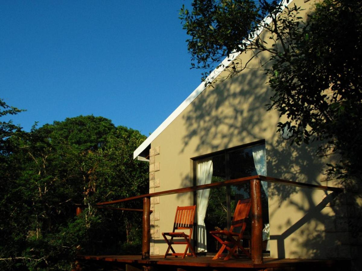Umkhumbi Lodge Hluhluwe Bagian luar foto