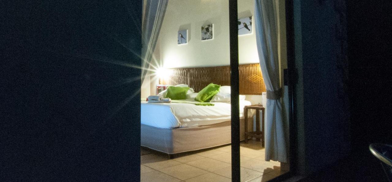 Umkhumbi Lodge Hluhluwe Bagian luar foto