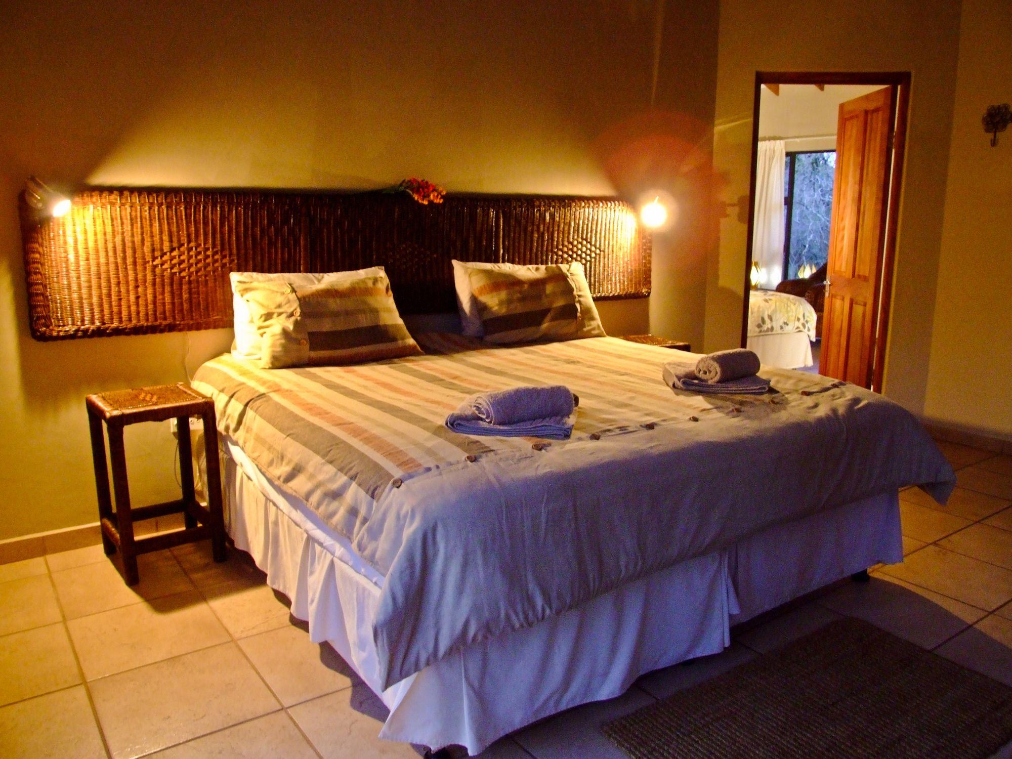 Umkhumbi Lodge Hluhluwe Bagian luar foto