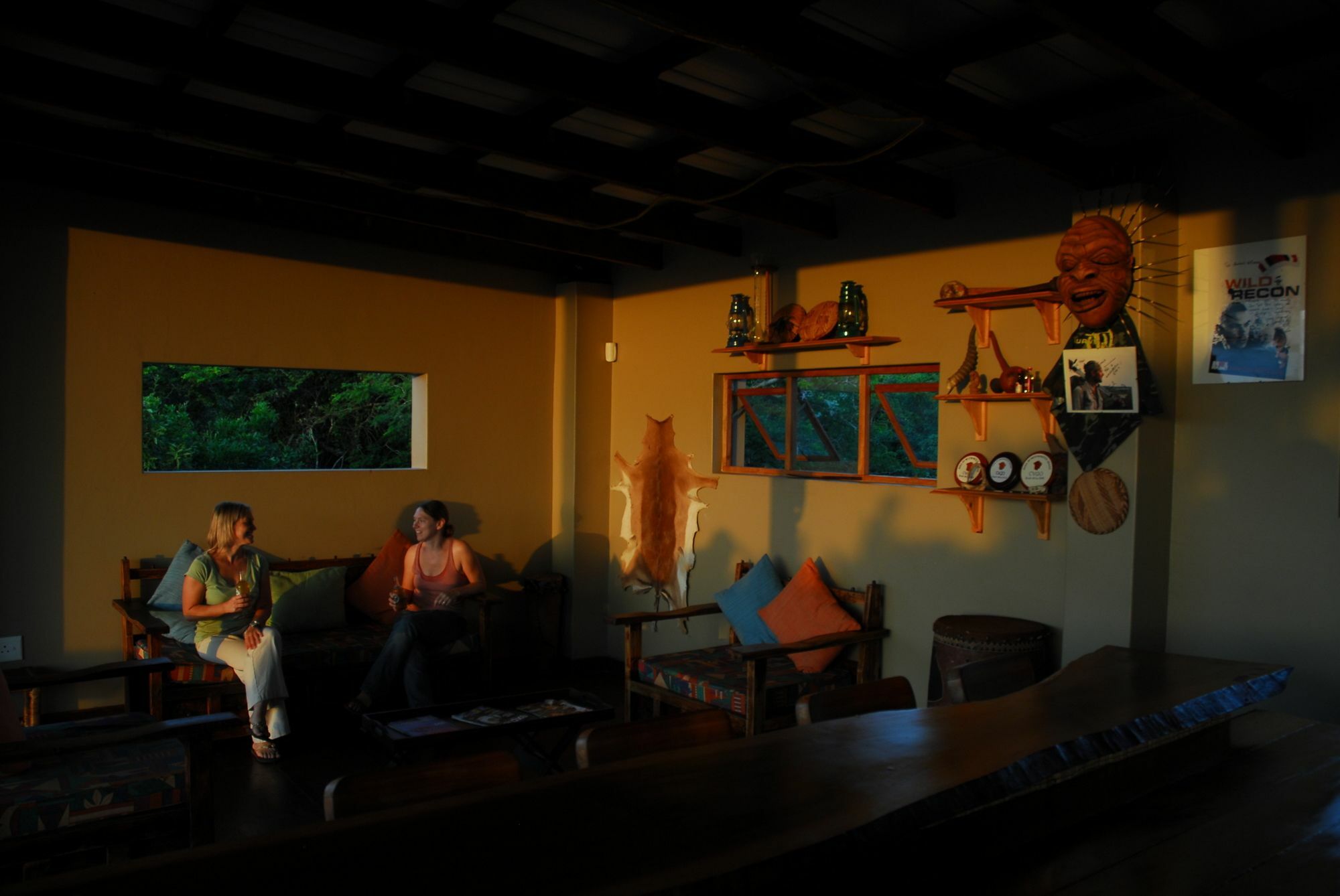Umkhumbi Lodge Hluhluwe Bagian luar foto