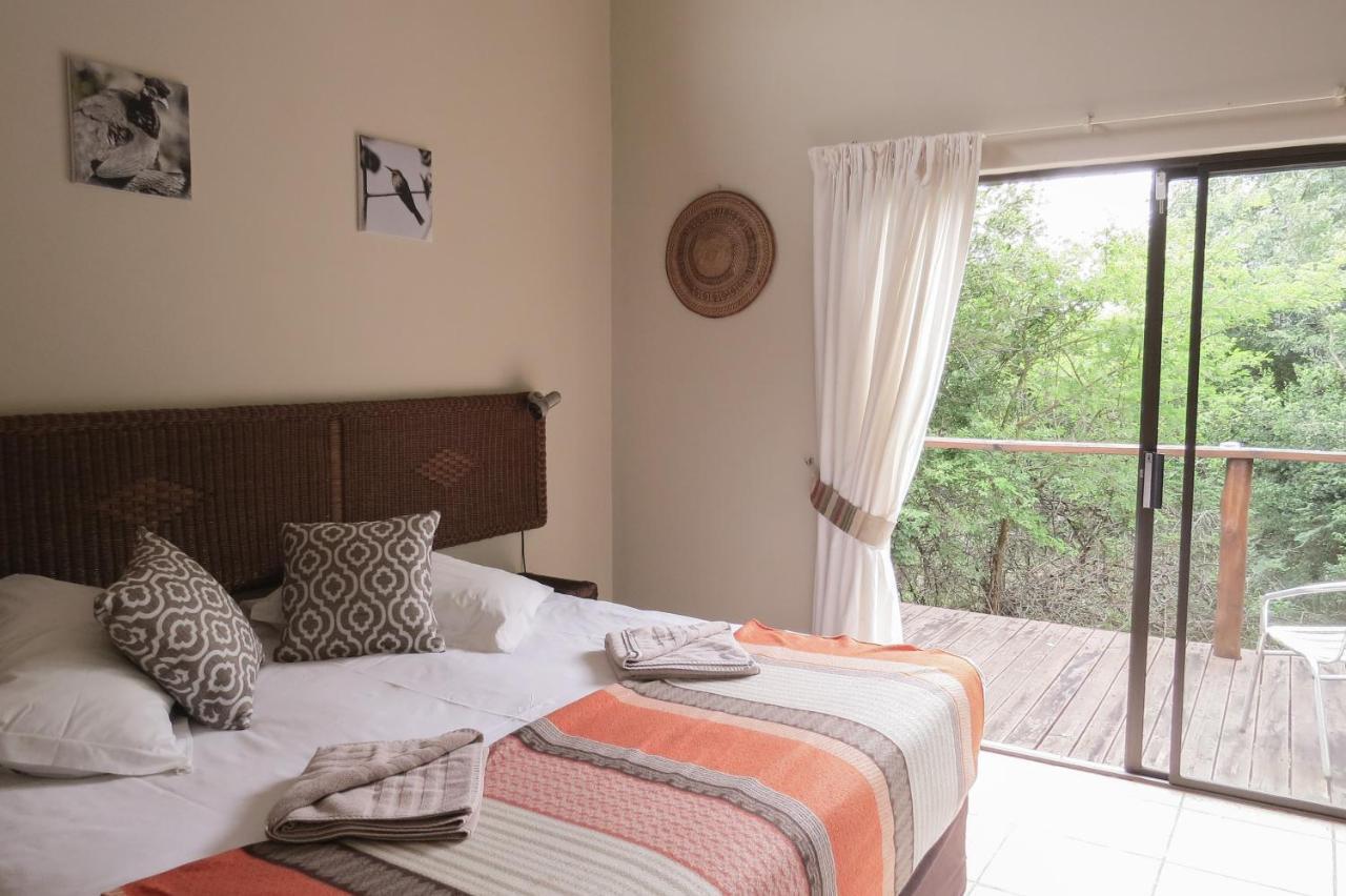 Umkhumbi Lodge Hluhluwe Bagian luar foto